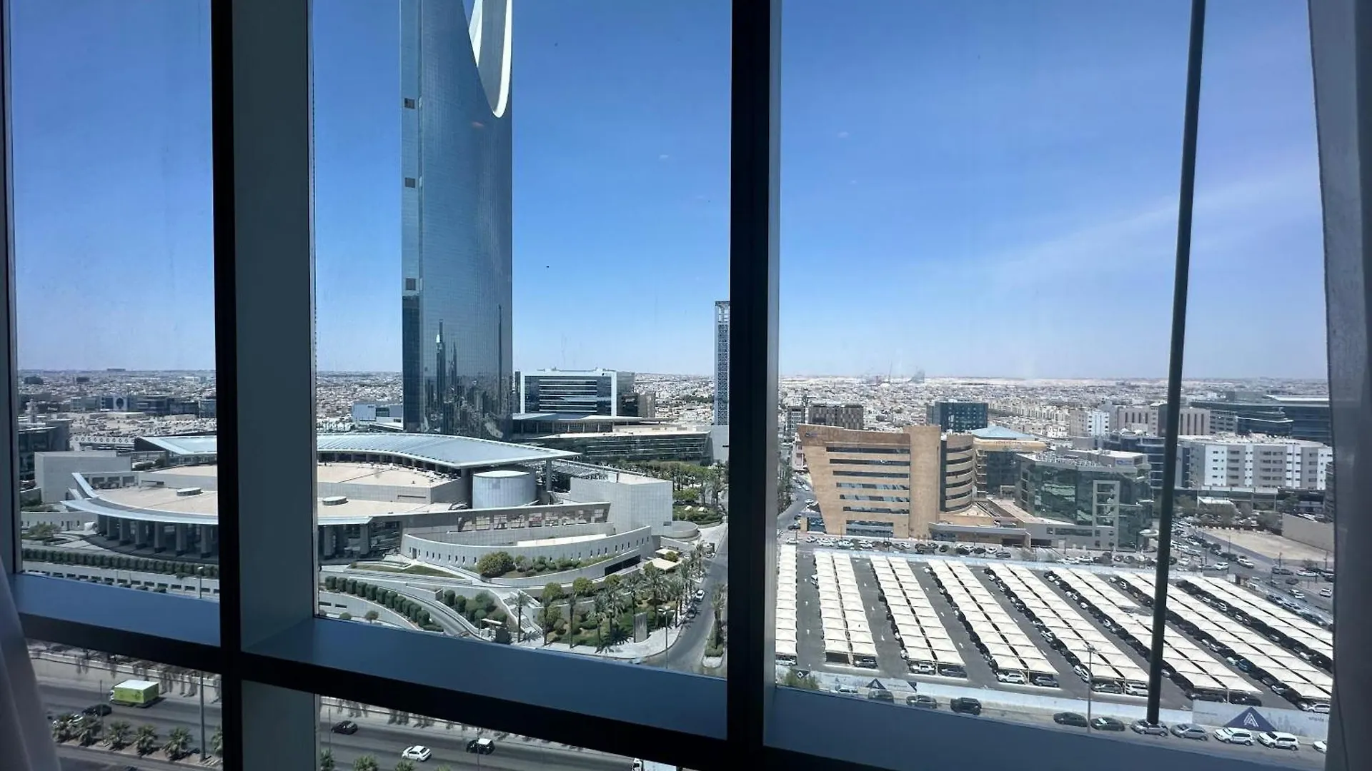 Damac Towers Olaya By Selsal Hotel Riyadh 4*,